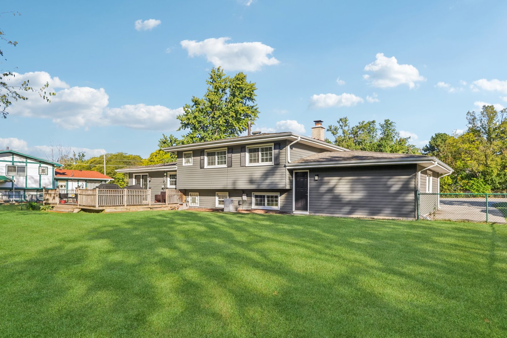 28 E 55th Street, Hinsdale, IL 60521