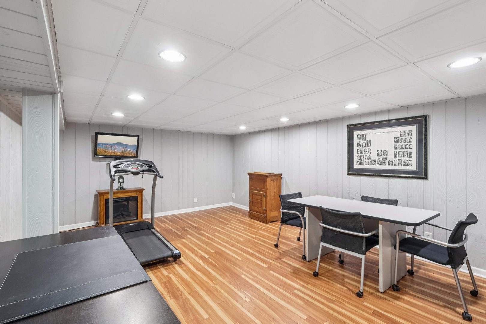 28 E 55th Street, Hinsdale, IL 60521