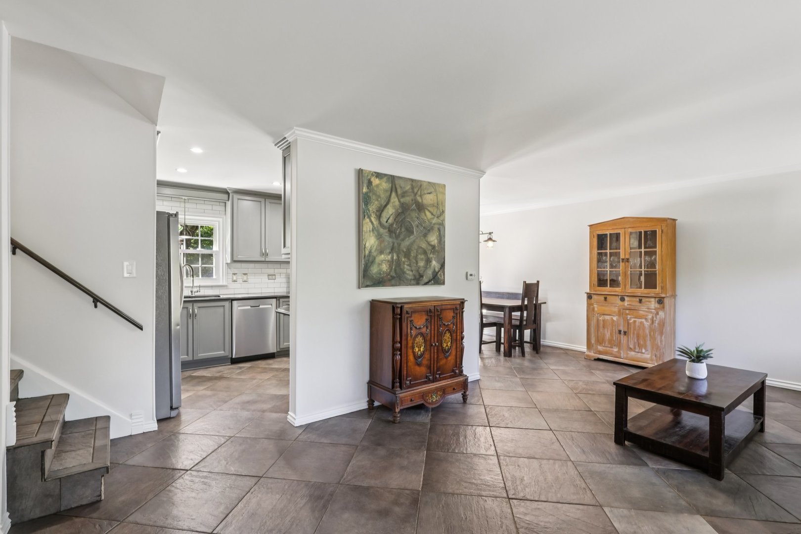 28 E 55th Street, Hinsdale, IL 60521