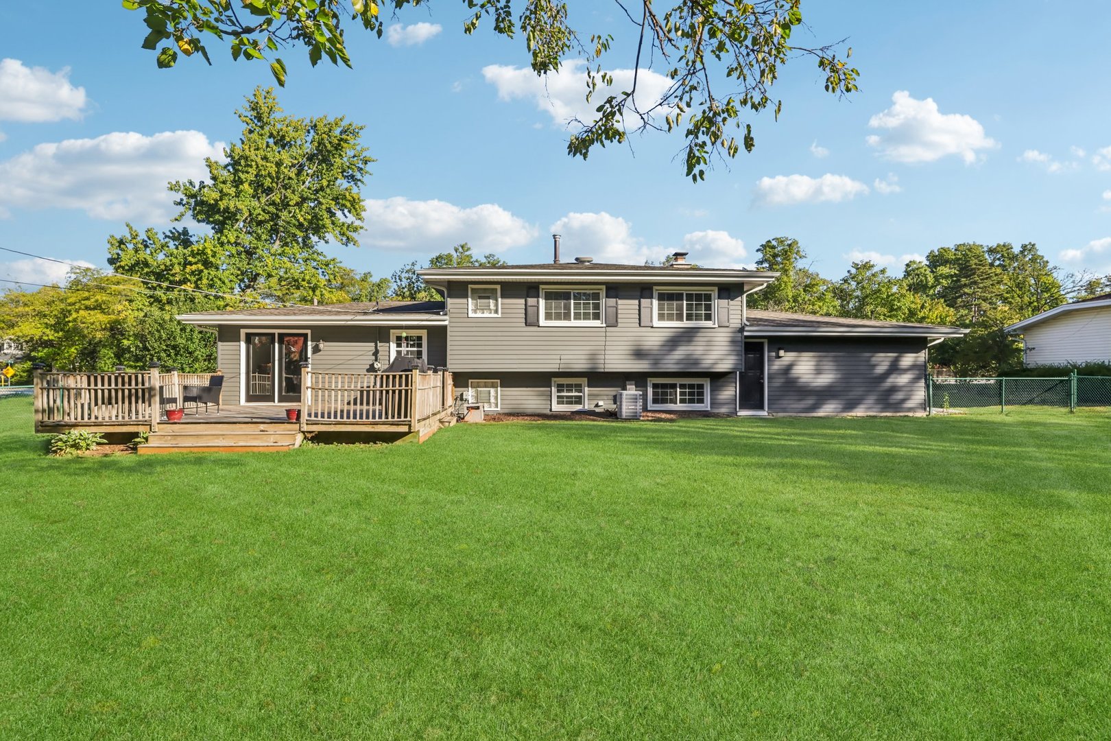 28 E 55th Street, Hinsdale, IL 60521