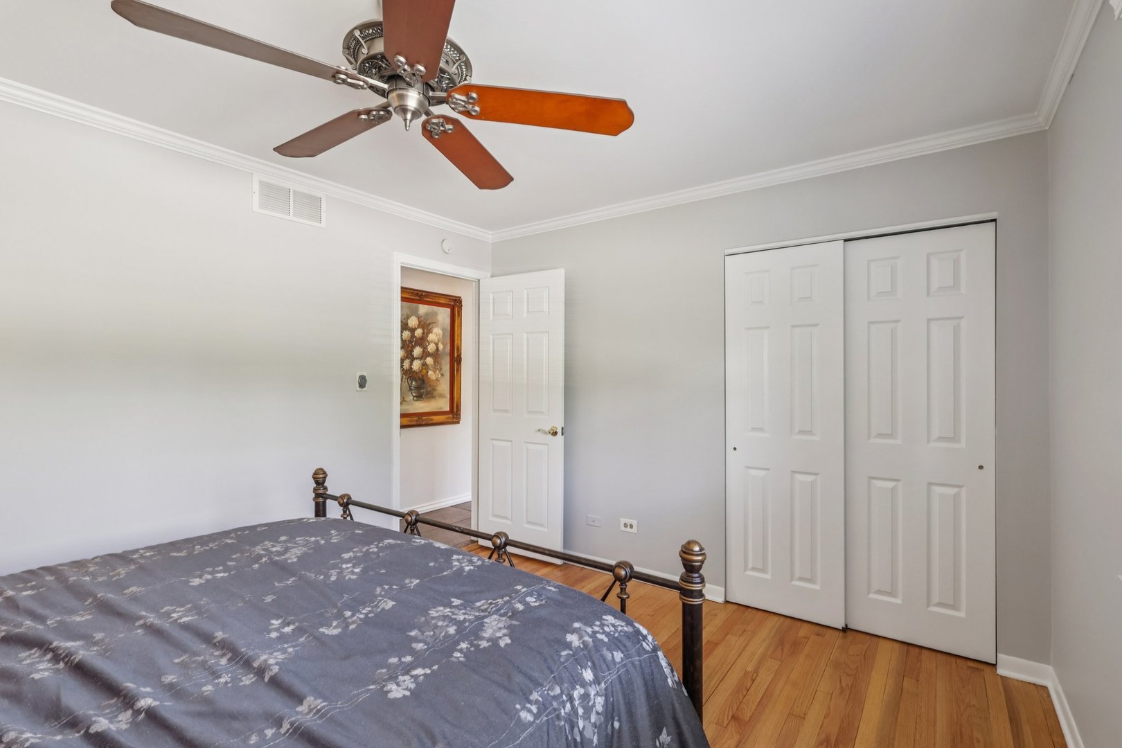 28 E 55th Street, Hinsdale, IL 60521