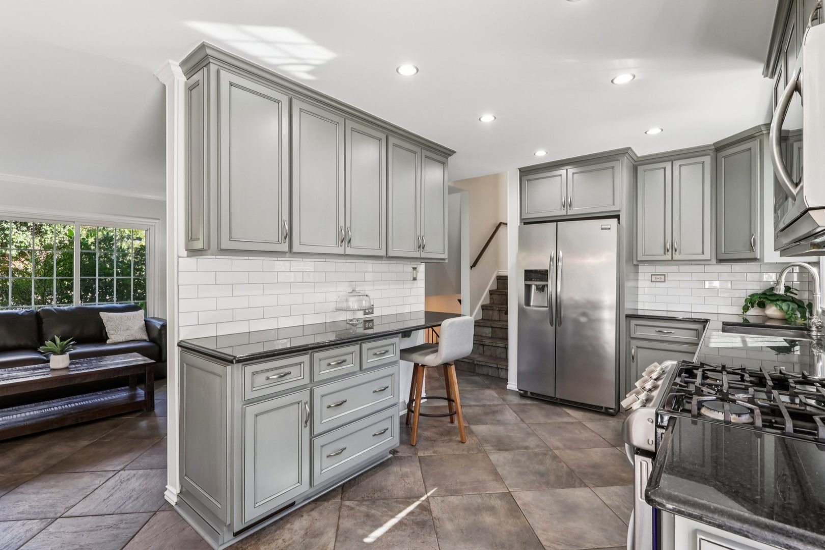 28 E 55th Street, Hinsdale, IL 60521