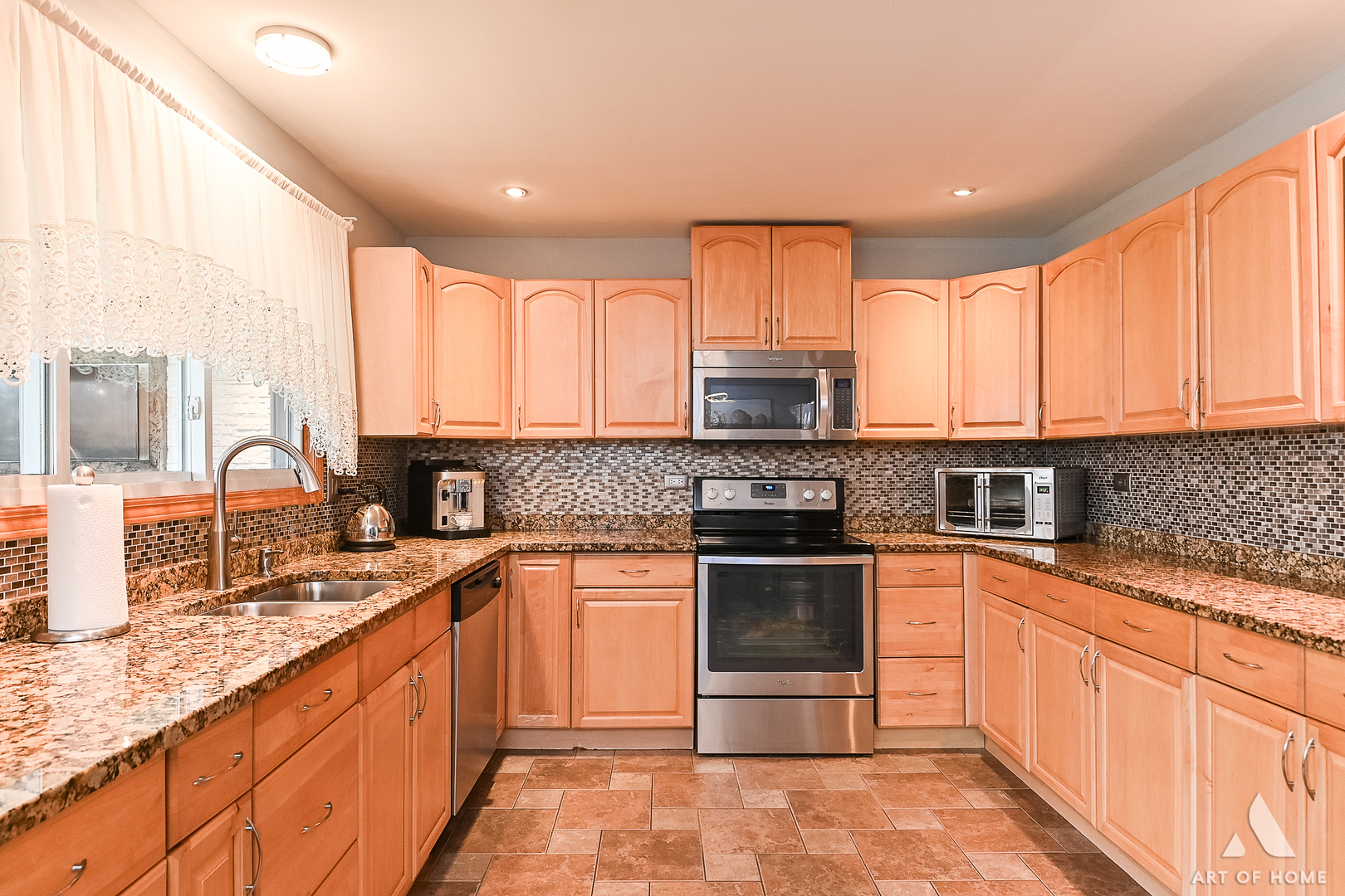 8947 W 83rd Street, Justice, IL 60458