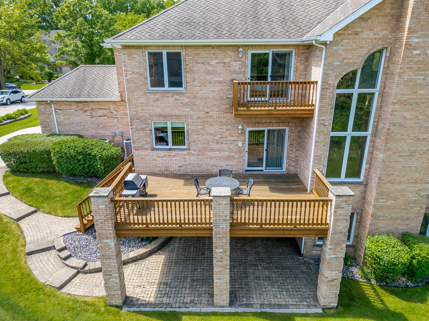909 Prairie Ridge Court, Burr Ridge, IL 60527