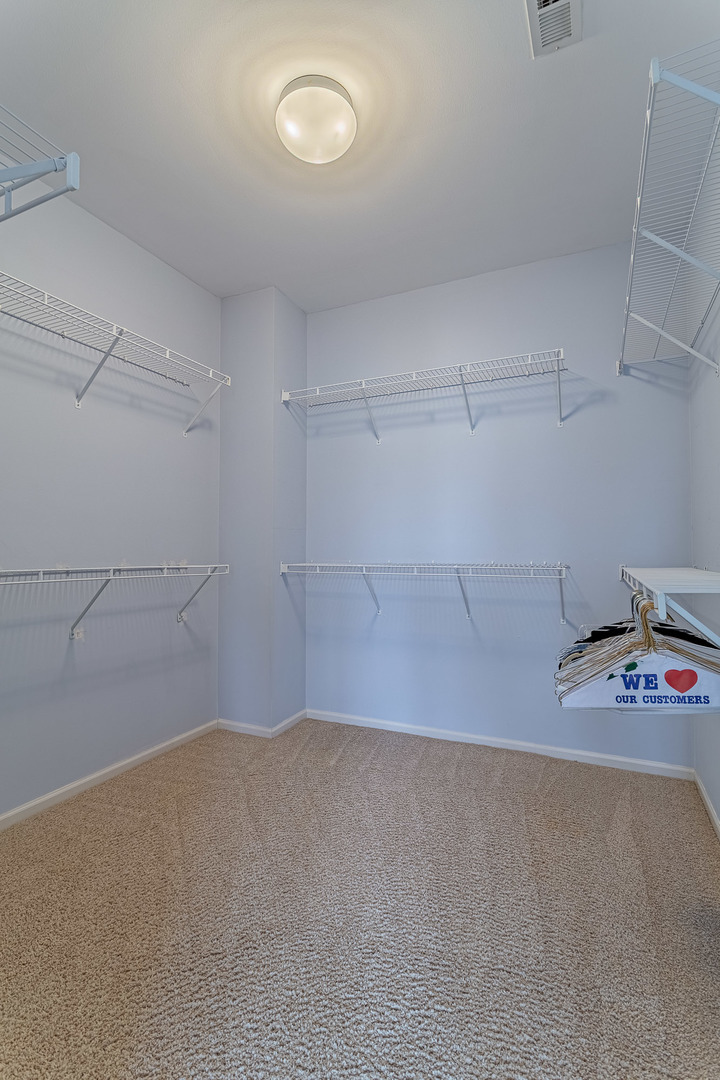 11303 Maplewood Avenue, Huntley, IL 60142