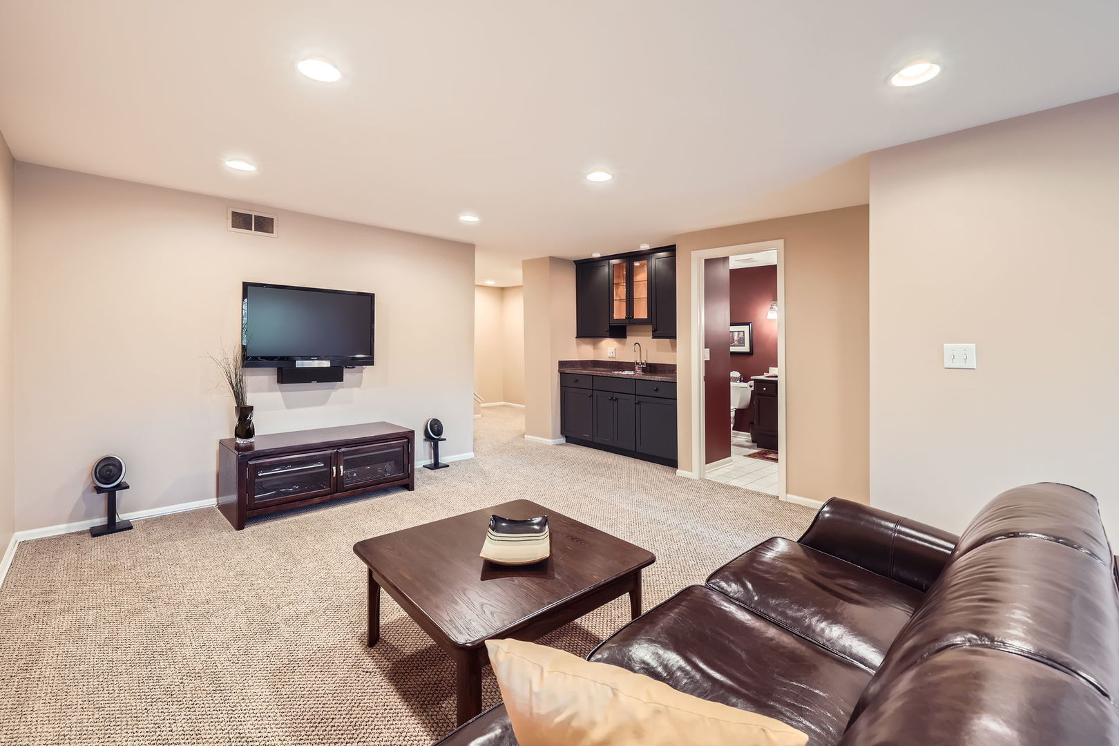 1512 N Saint Marks Place, Palatine, IL 60067