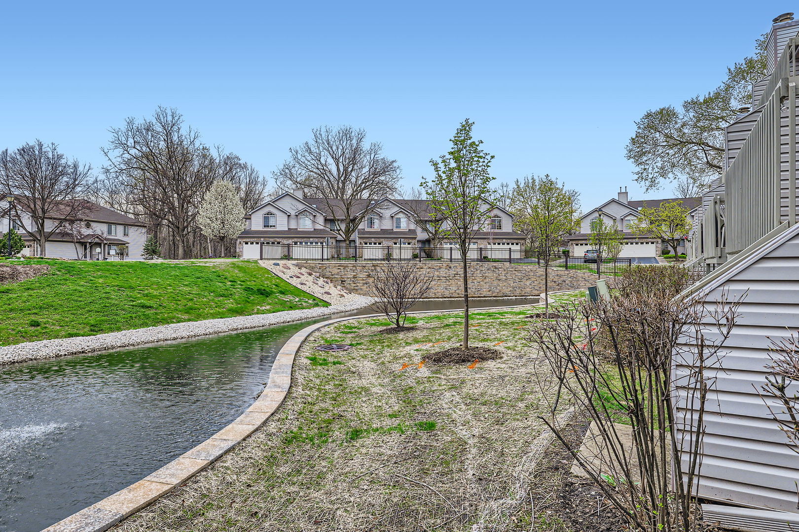 1512 N Saint Marks Place, Palatine, IL 60067