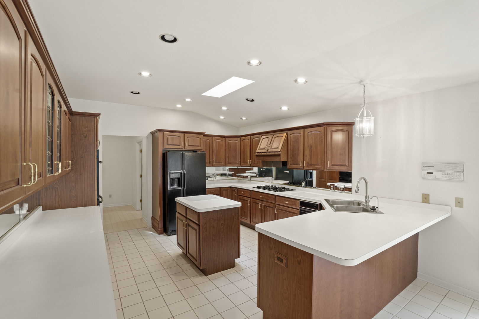 424 Woodland Estates Drive, Valparaiso, IN 46385