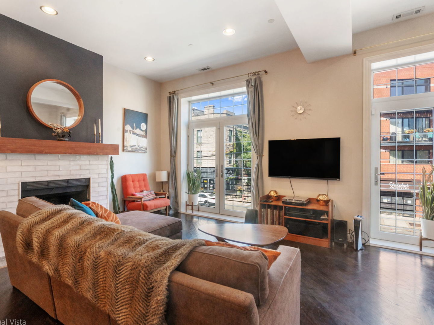 2527 W Chicago Avenue #2, Chicago, IL 60622