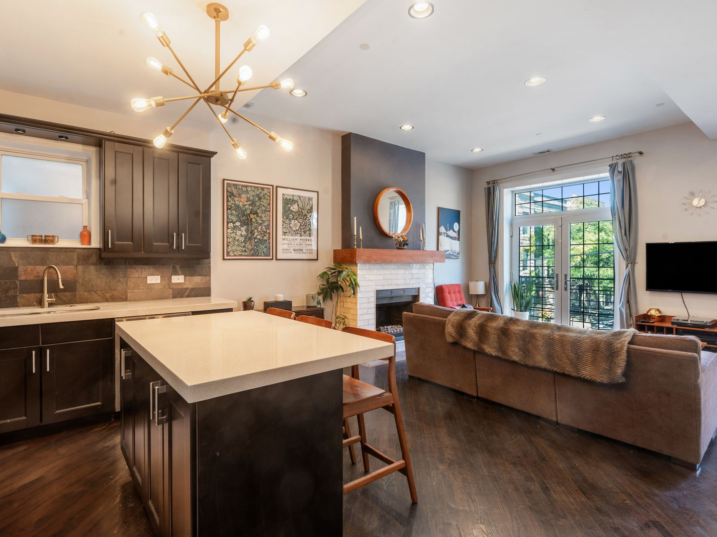 2527 W Chicago Avenue #2, Chicago, IL 60622