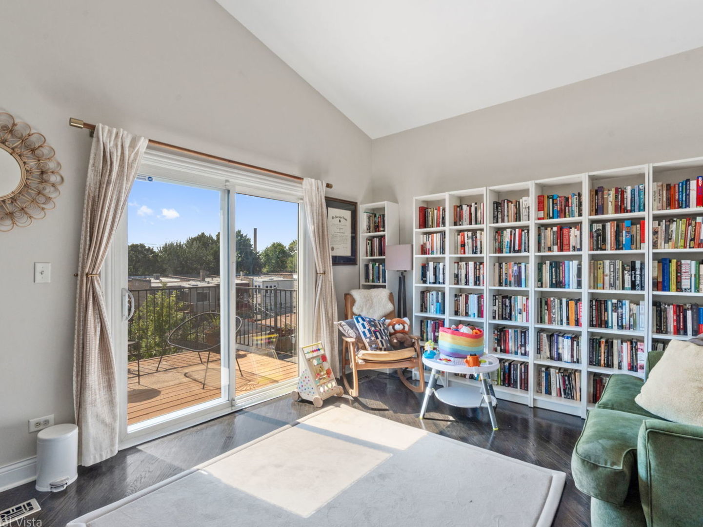 2527 W Chicago Avenue #2, Chicago, IL 60622