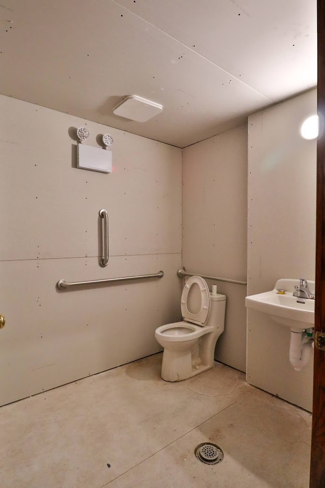 1040 W Taylor Street, Chicago, IL 60607