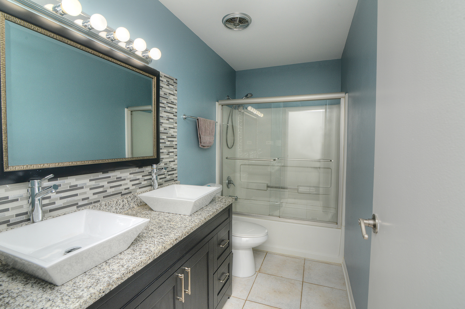 518 Eagle Court #518, Schaumburg, IL 60194