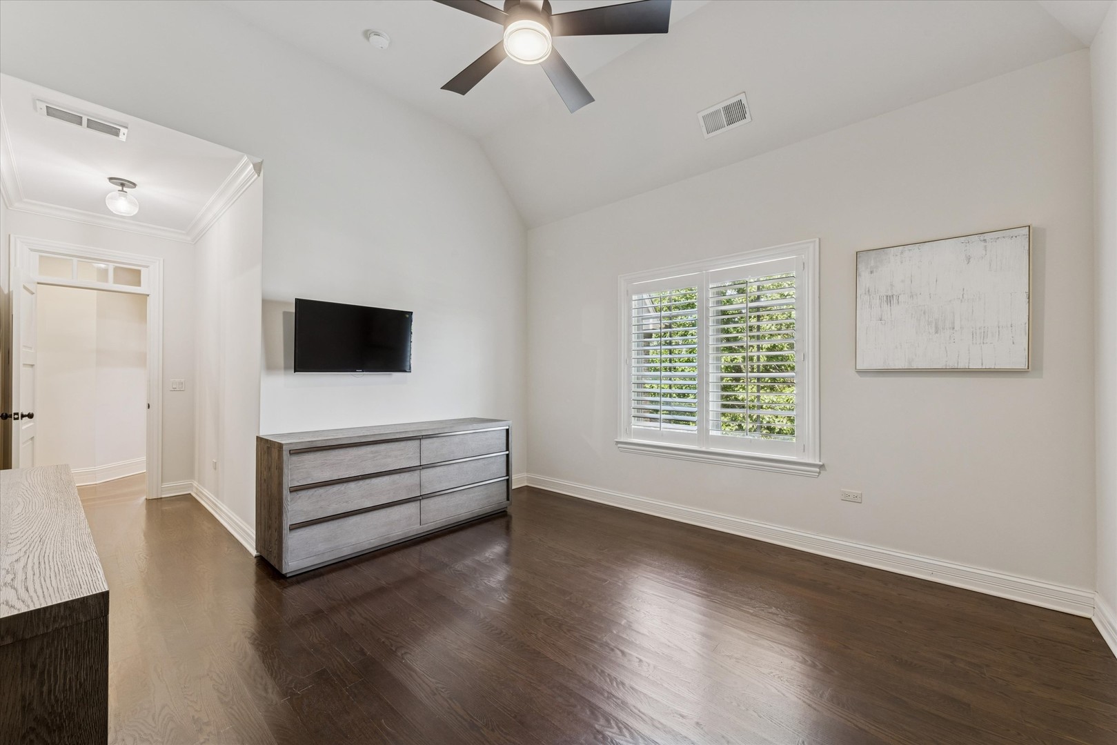 319 Claremont Court, Naperville, IL 60540