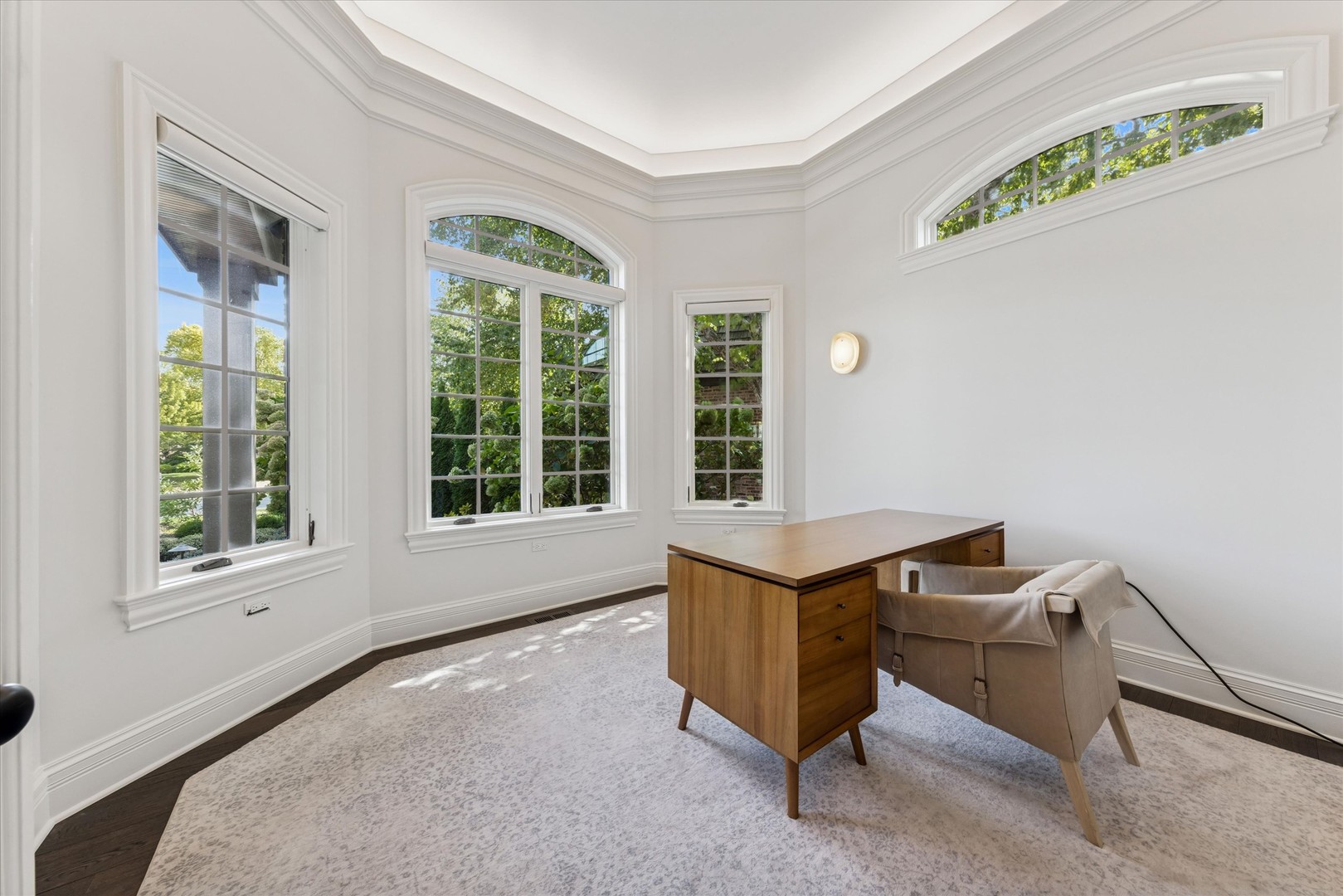 319 Claremont Court, Naperville, IL 60540