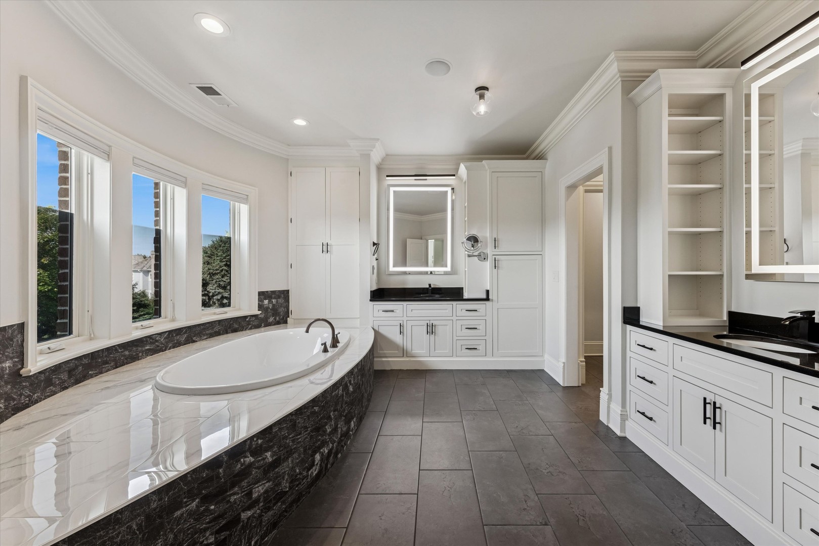 319 Claremont Court, Naperville, IL 60540