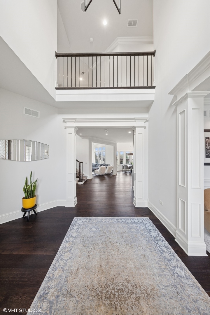 319 Claremont Court, Naperville, IL 60540