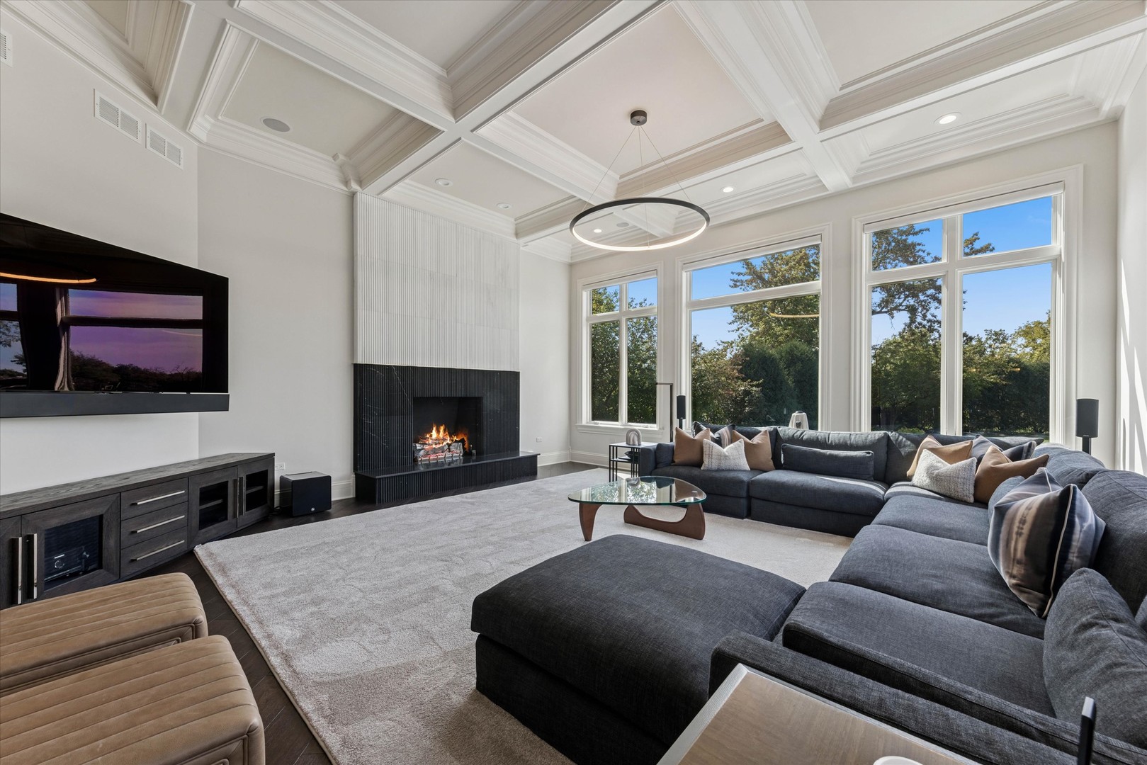 319 Claremont Court, Naperville, IL 60540