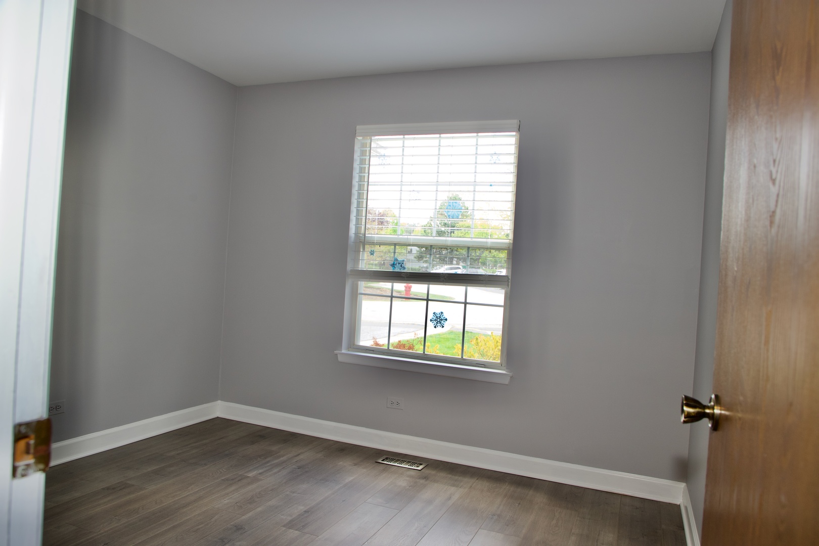 285 ASHLAND Court #1, Buffalo Grove, IL 60089