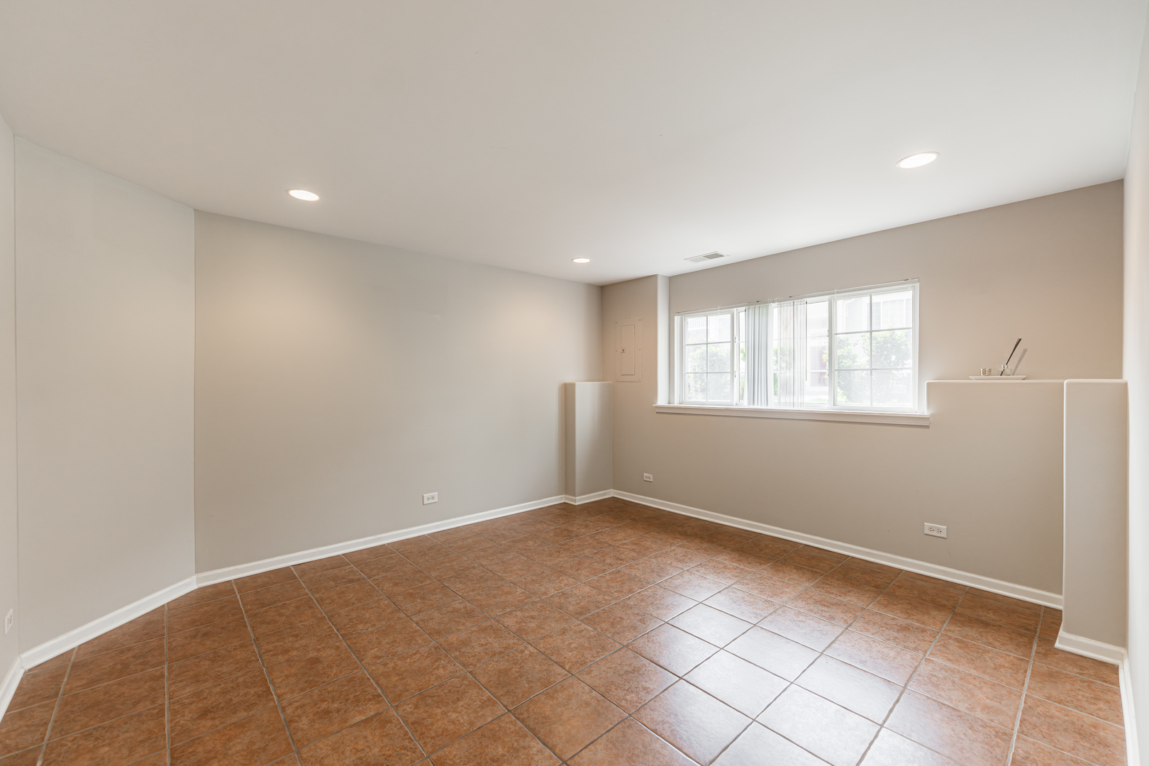 1106 Andover Court, Glendale Heights, IL 60139
