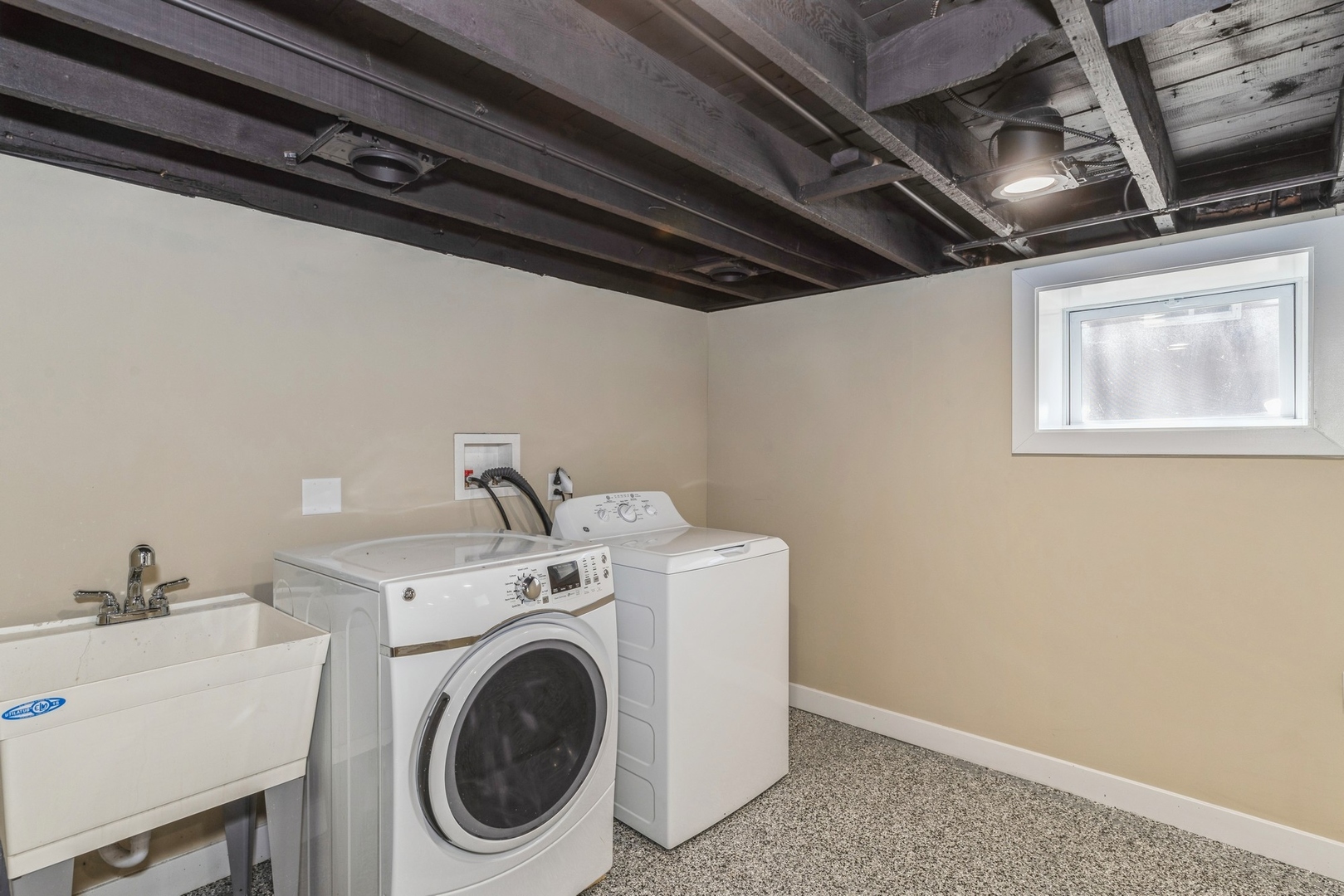 6825 24th Avenue, Kenosha, WI 53143