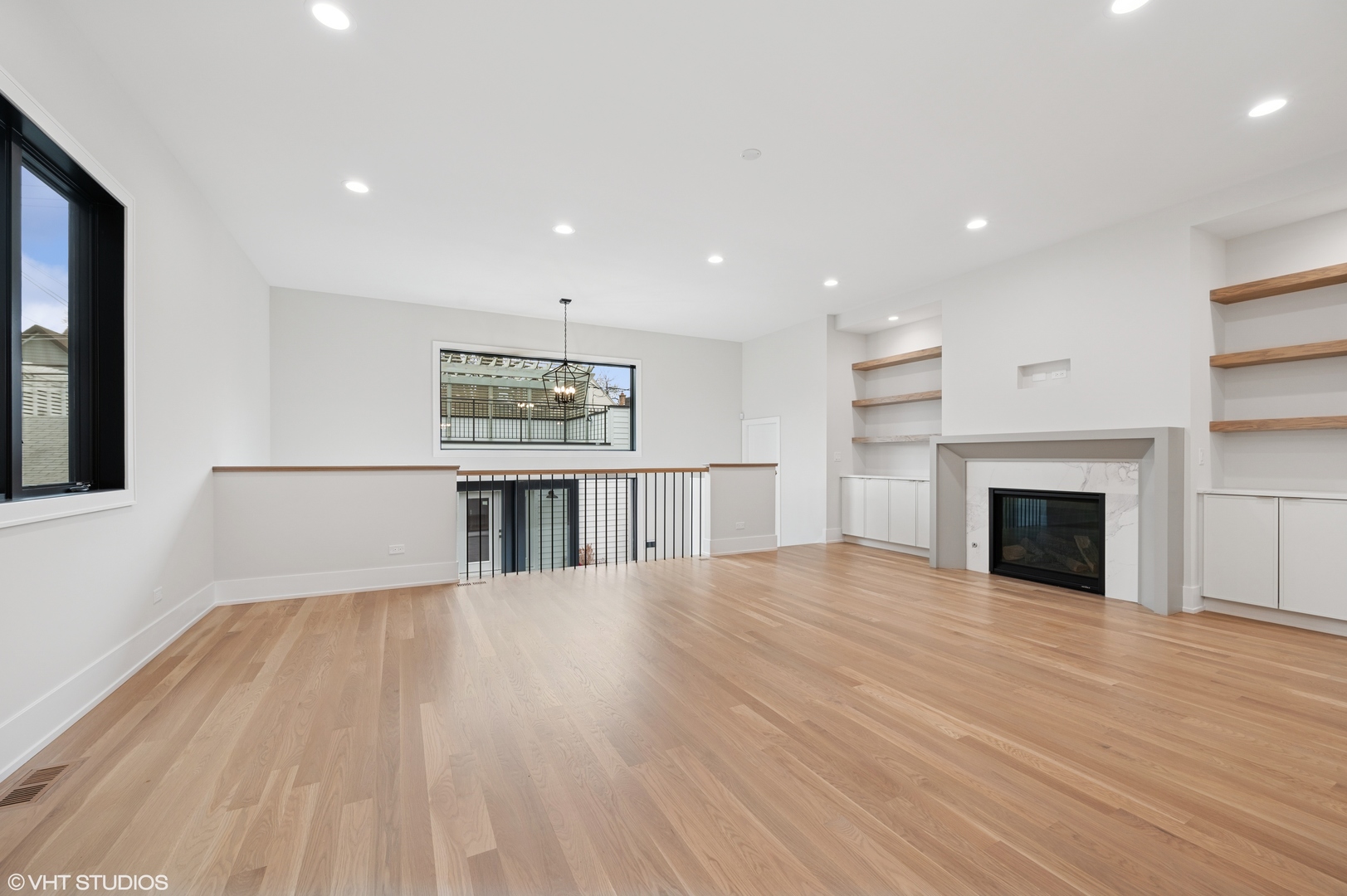 3920 N Bell Avenue, Chicago, IL 60618