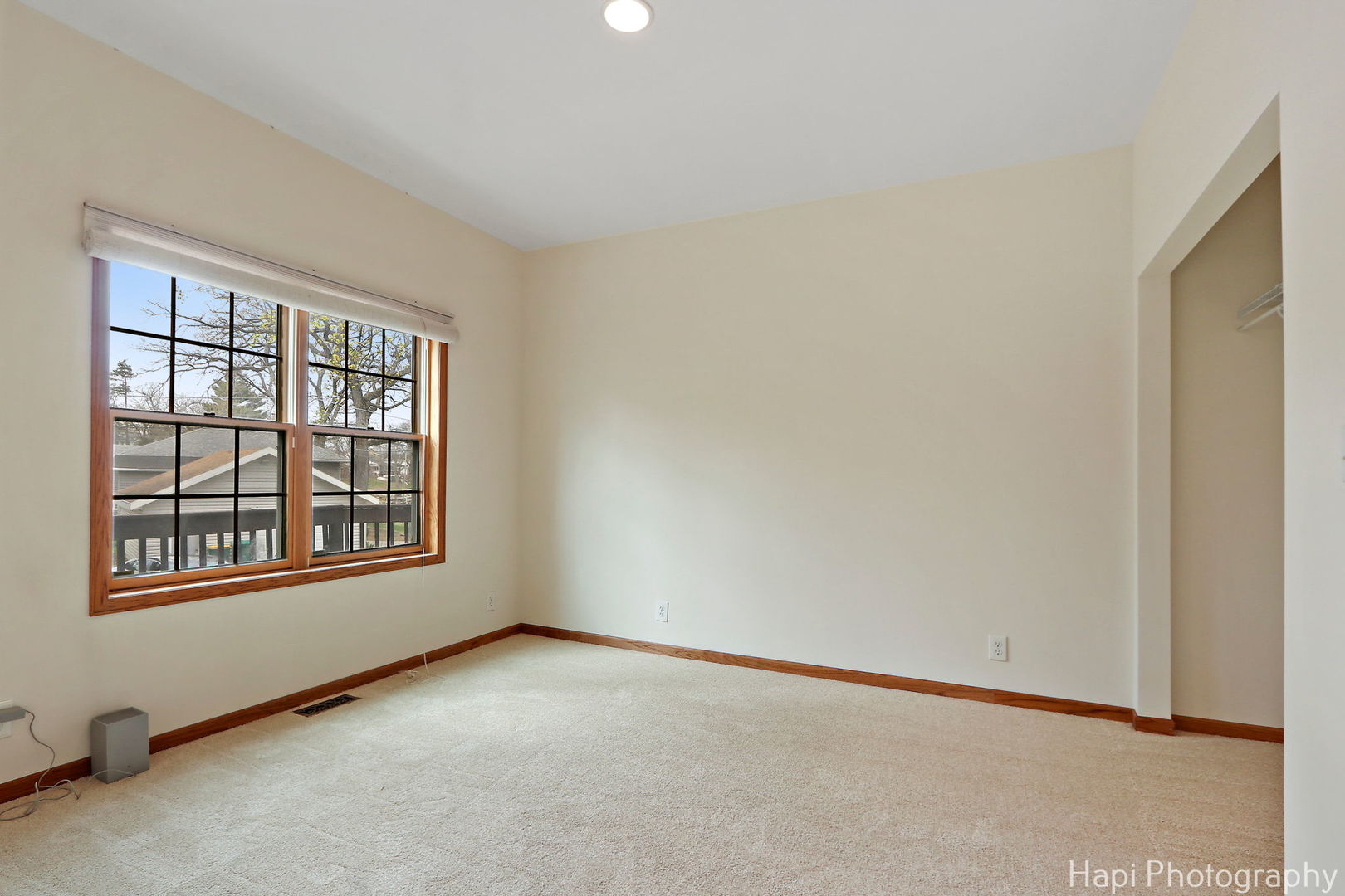 9 Lakeside Lane, Fox Lake, IL 60020