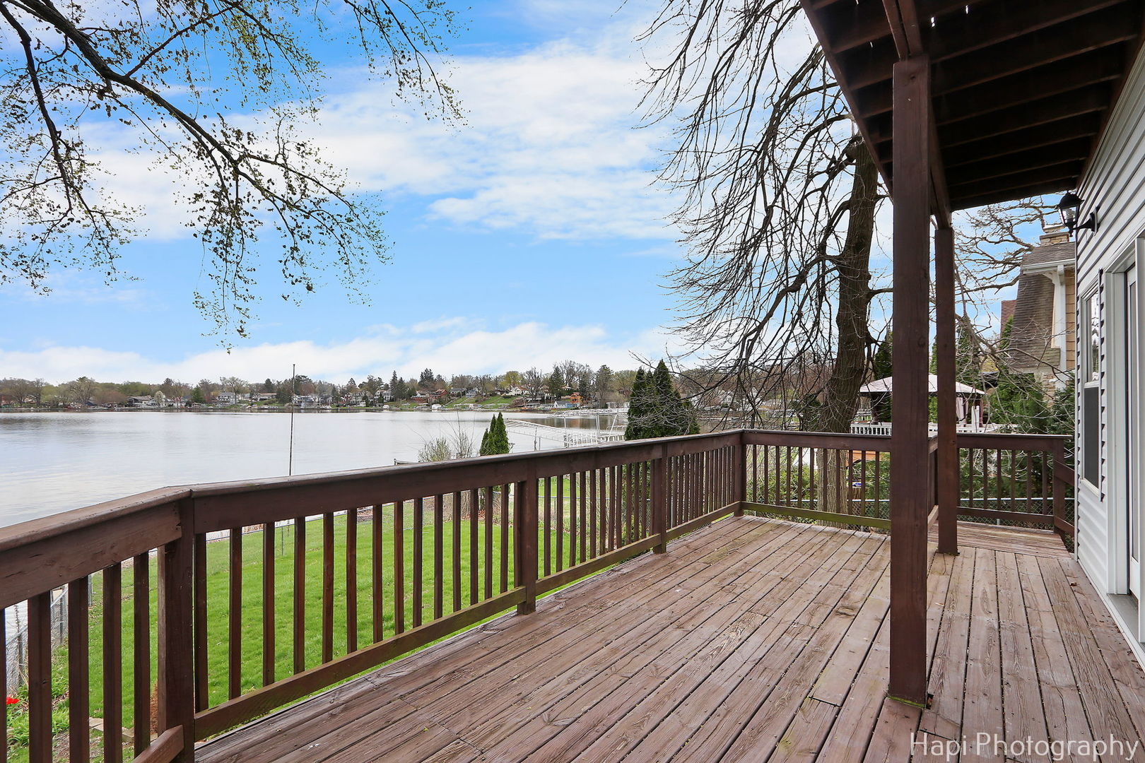 9 Lakeside Lane, Fox Lake, IL 60020