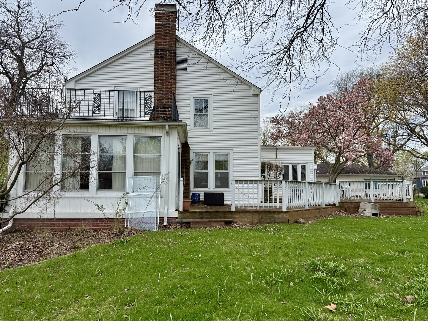 916 W Campbell Street, Arlington Heights, IL 60005