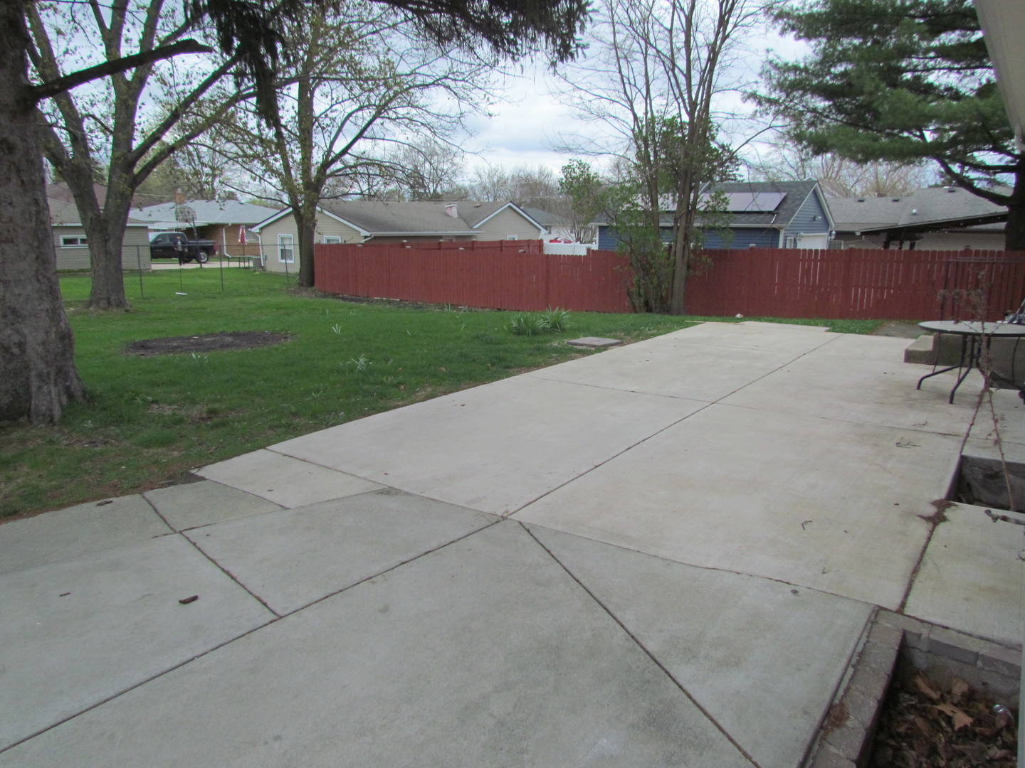 685 Wood Street, Aurora, IL 60505