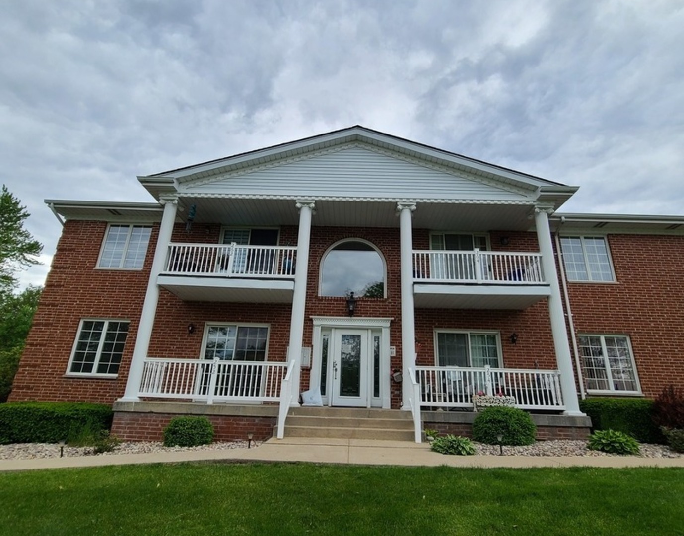 252 N White Street #252, Frankfort, IL 60423