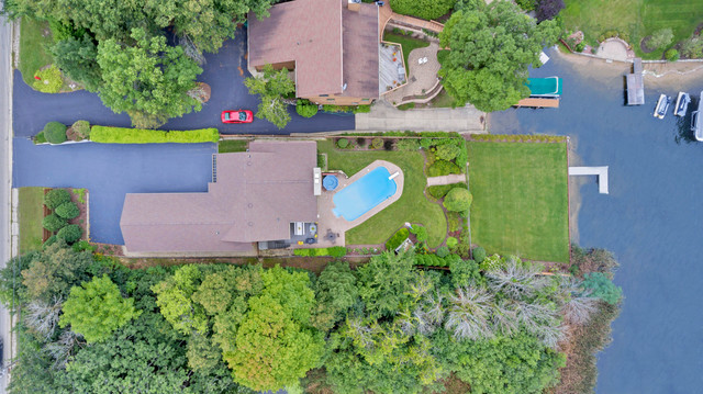 652 E Grand Avenue, Lake Villa, IL 60046