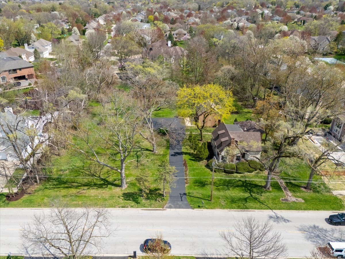 224 Olesen Drive, Naperville, IL 60540