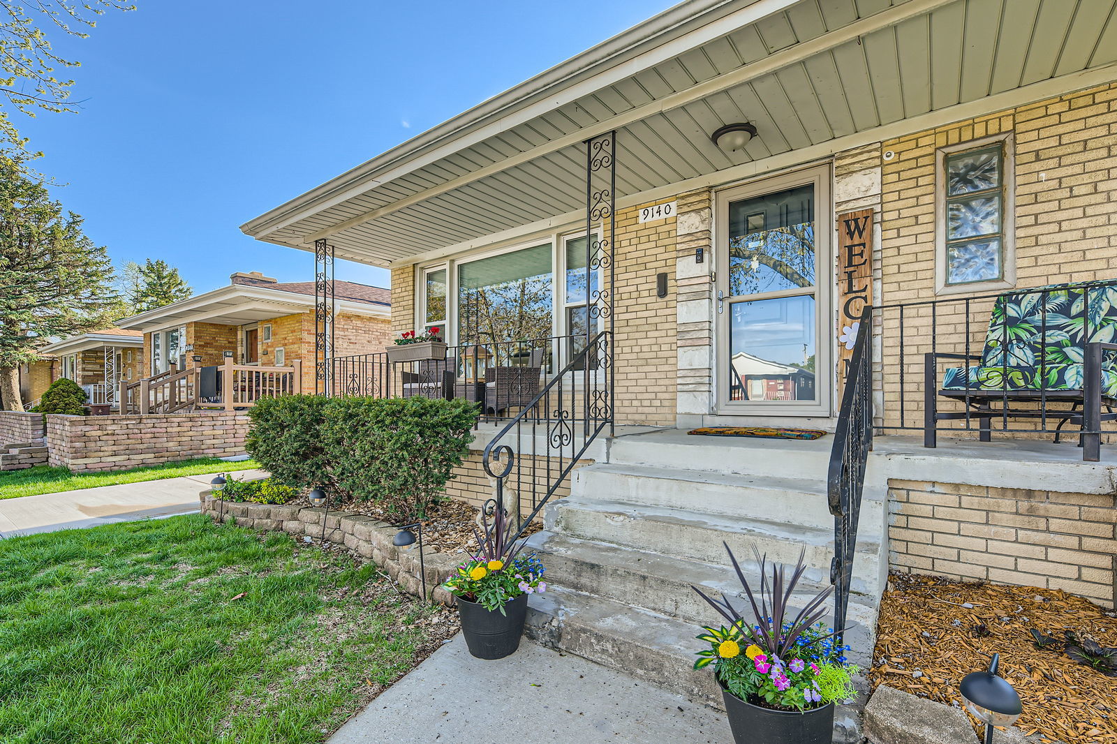9140 S Clifton Park Avenue, Evergreen Park, IL 60805