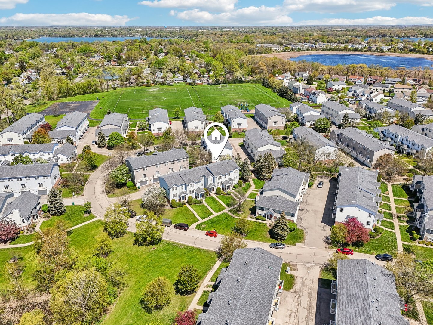 332 Holiday Lane, Hainesville, IL 60073