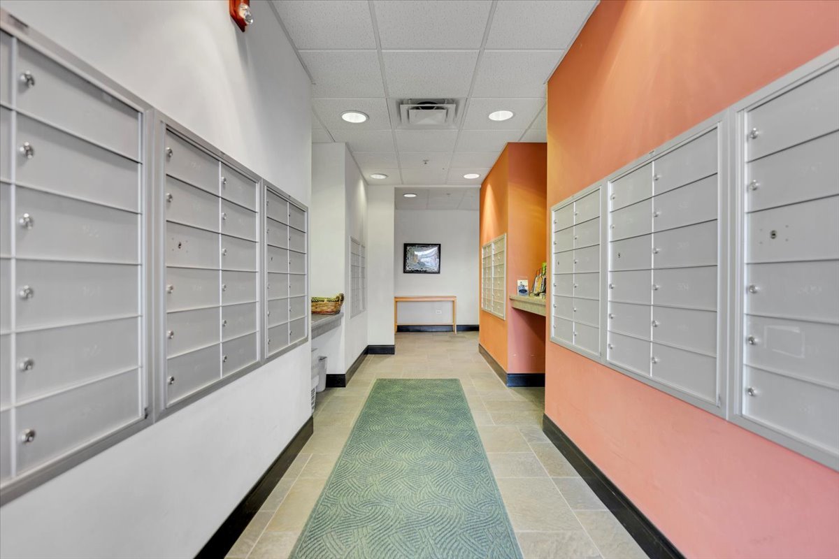 9355 Irving Park Road #506, Schiller Park, IL 60176