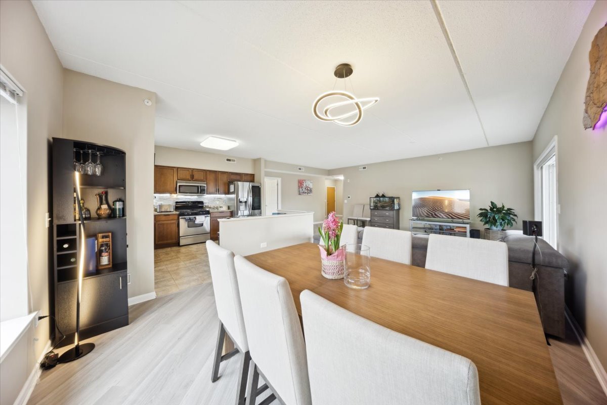 3501 Wellington Court #311, Rolling Meadows, IL 60008