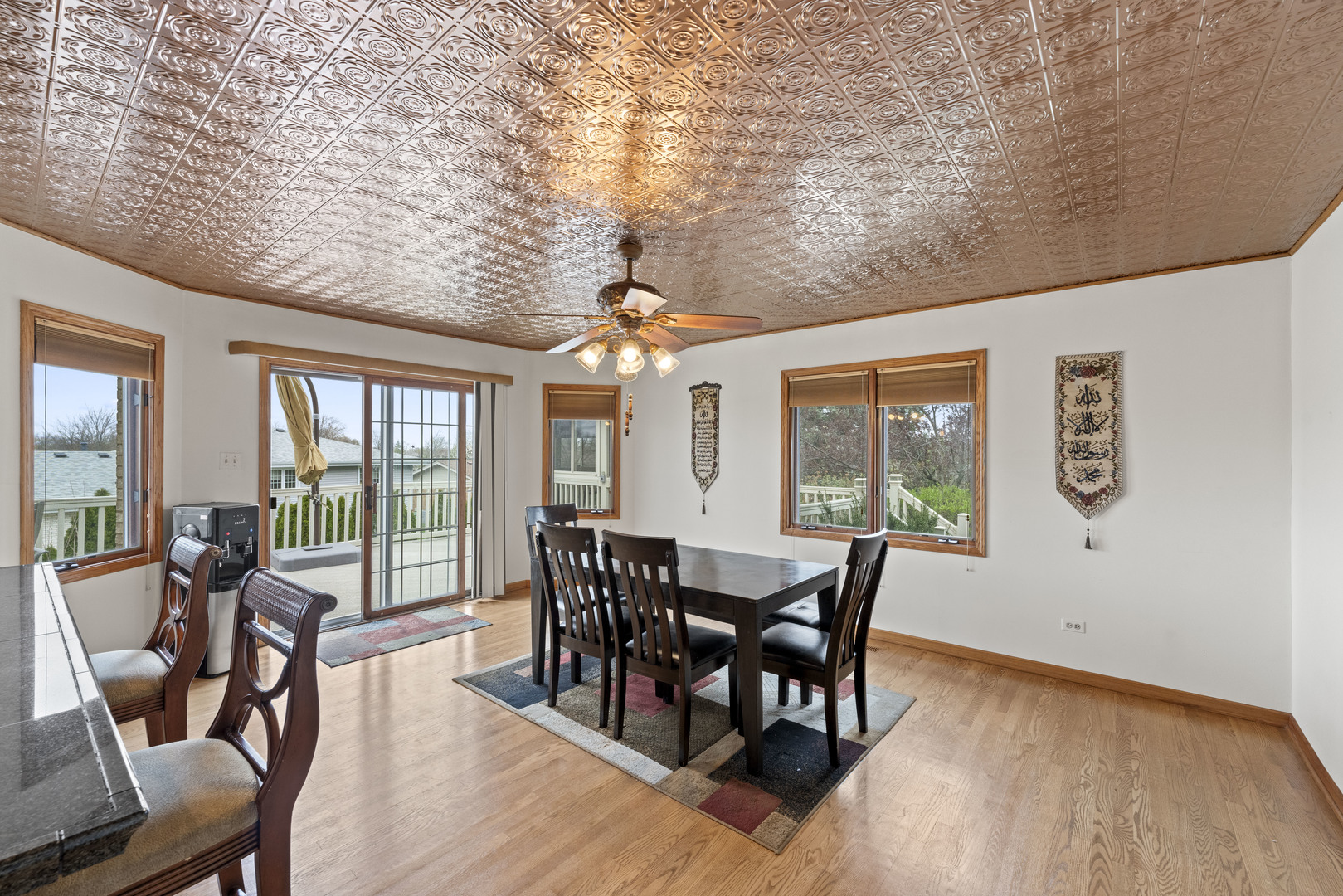 9200 Greenwood Drive, Tinley Park, IL 60487