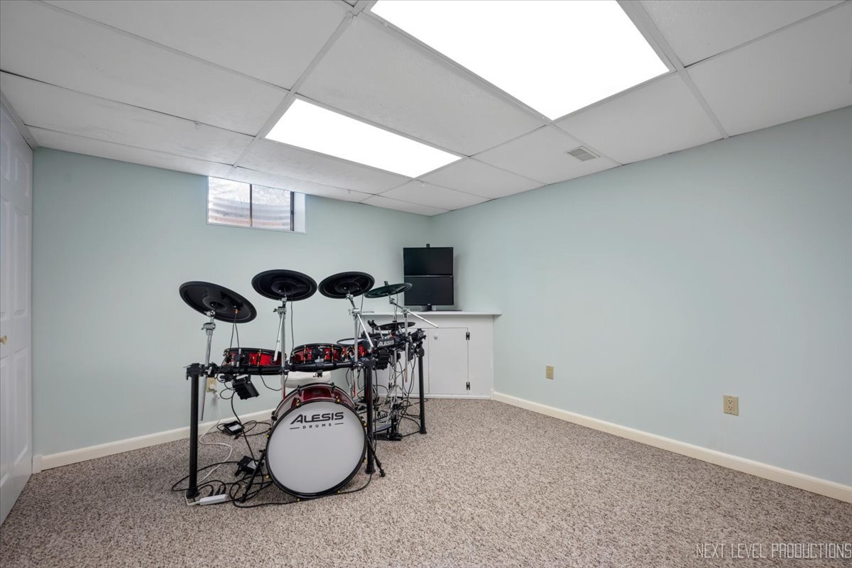 10S191 Alan Road, Naperville, IL 60564