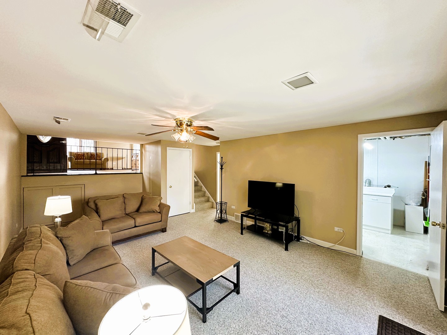 6941 W 106th Place, Worth, IL 60482