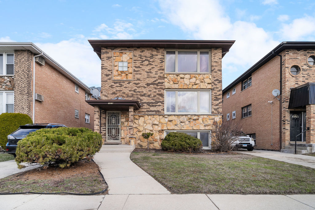 1616 Memorial Drive, Calumet City, IL 60409