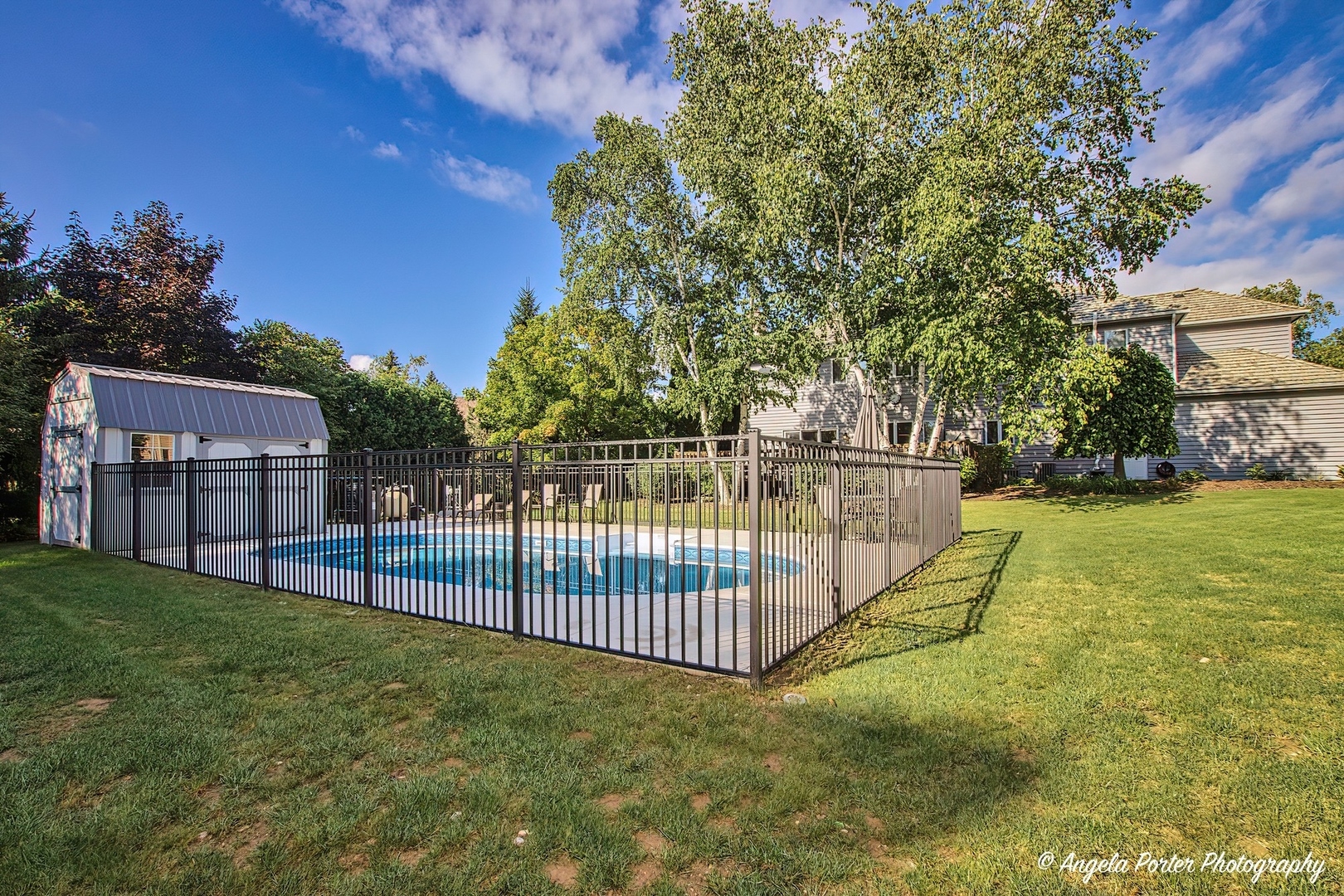 1551 Daybreak Drive, Libertyville, IL 60048