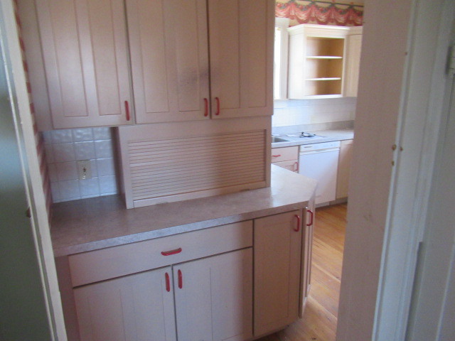 2 N Harlem Avenue, Freeport, IL 61032