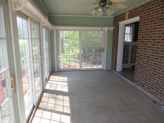 2 N Harlem Avenue, Freeport, IL 61032