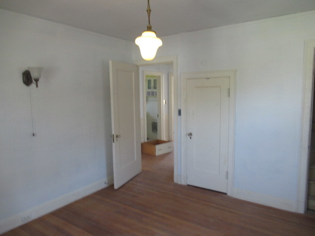 2 N Harlem Avenue, Freeport, IL 61032