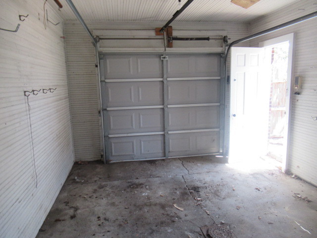 2 N Harlem Avenue, Freeport, IL 61032