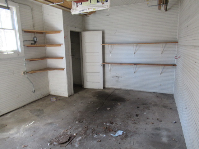 2 N Harlem Avenue, Freeport, IL 61032