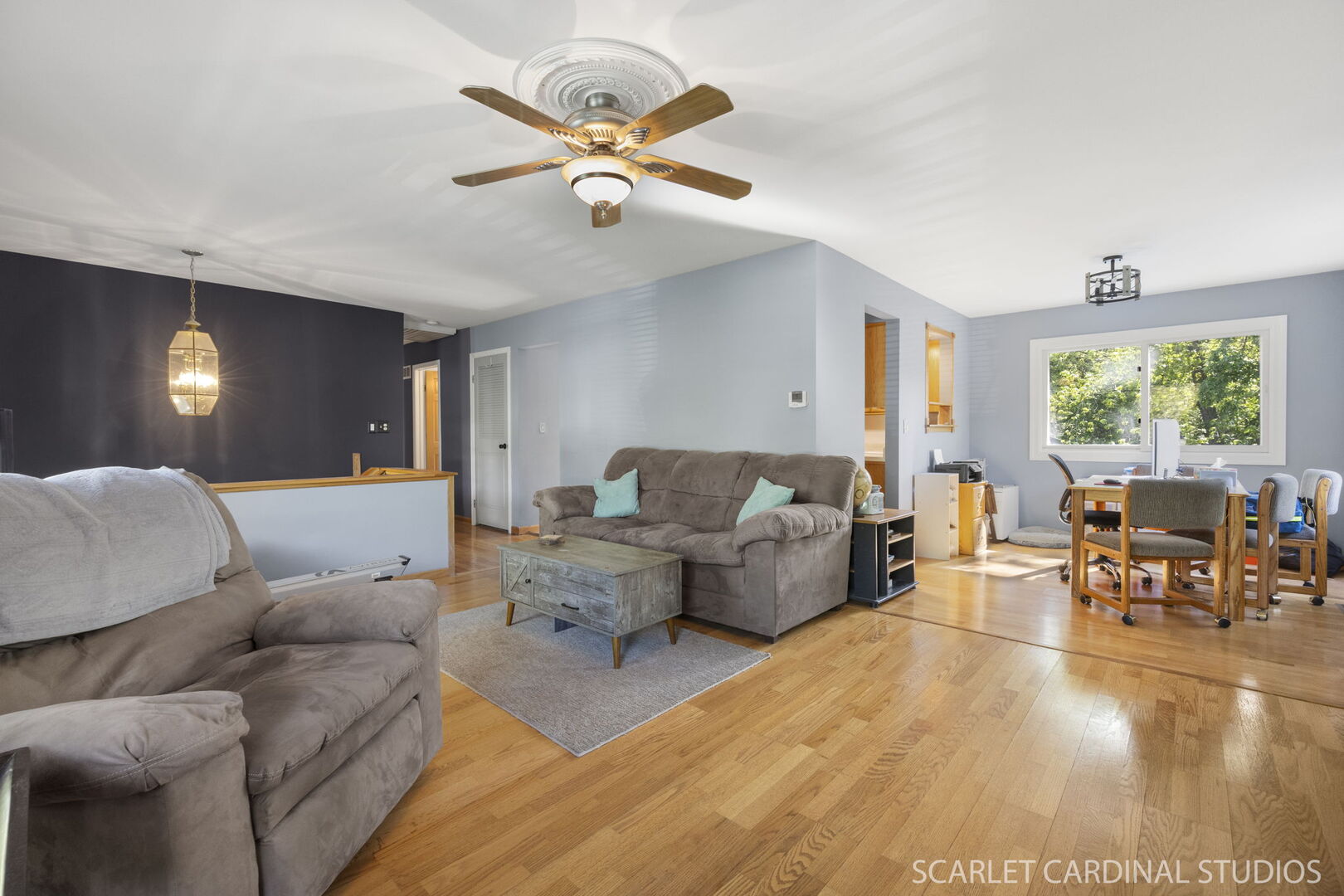 212 S River Road, Naperville, IL 60540
