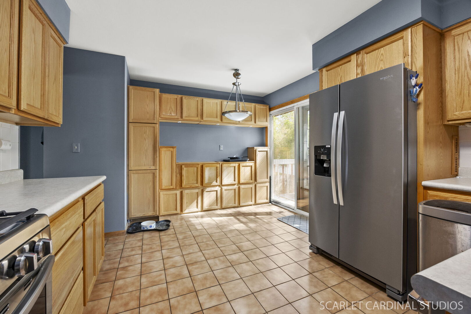 212 S River Road, Naperville, IL 60540