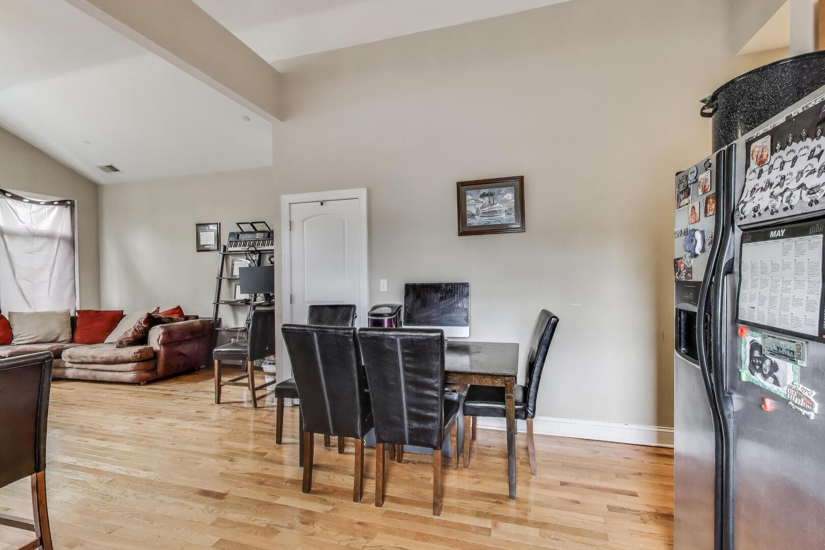 6527 S Drexel Avenue, Chicago, IL 60637